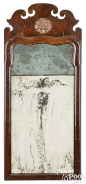 QUEEN ANNE WALNUT VENEER LOOKI