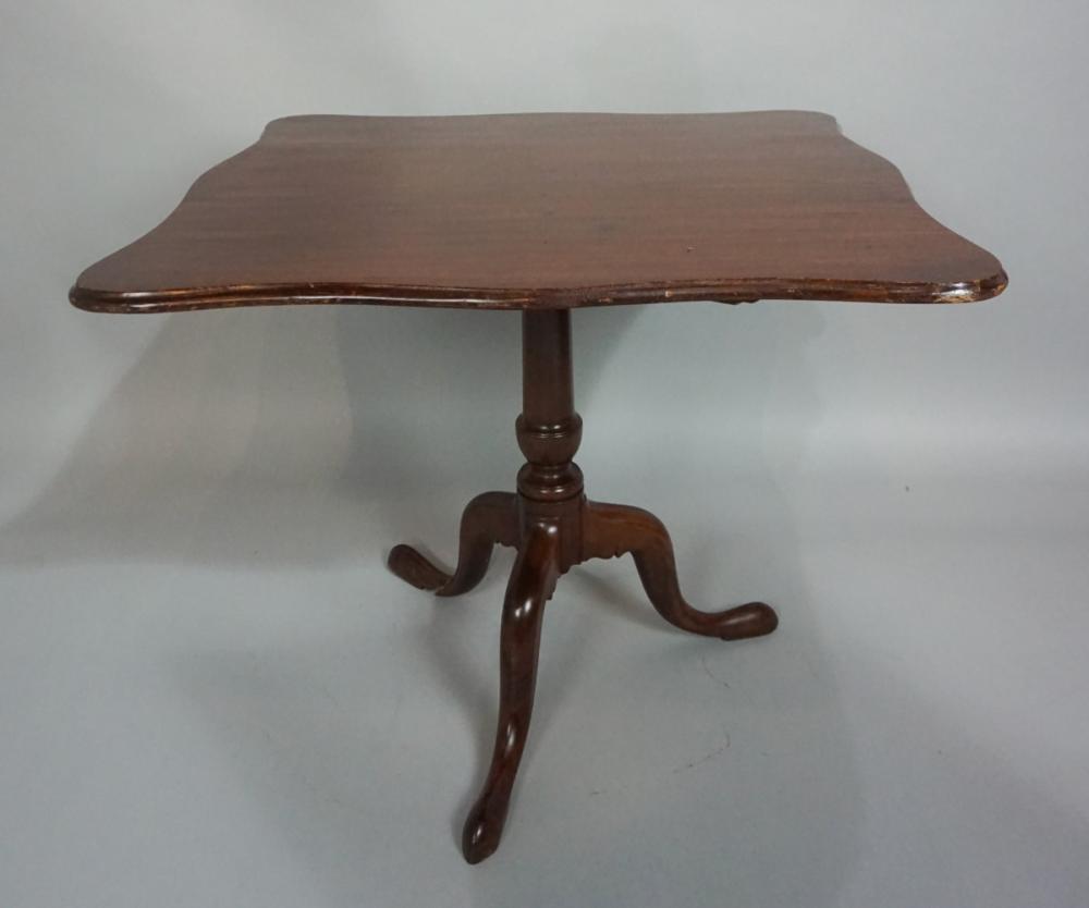 QUEEN ANNE/CHIPPENDALE MAHOGANY