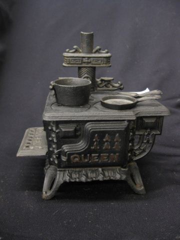Queen Cast Iron Toy Stove 6''