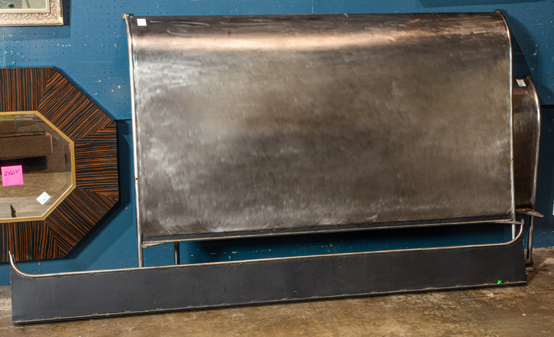 QUEEN SIZE SILVERED METAL/PEWTER