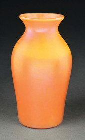QUEZAL GOLD IRIDIZED VASE<br>B