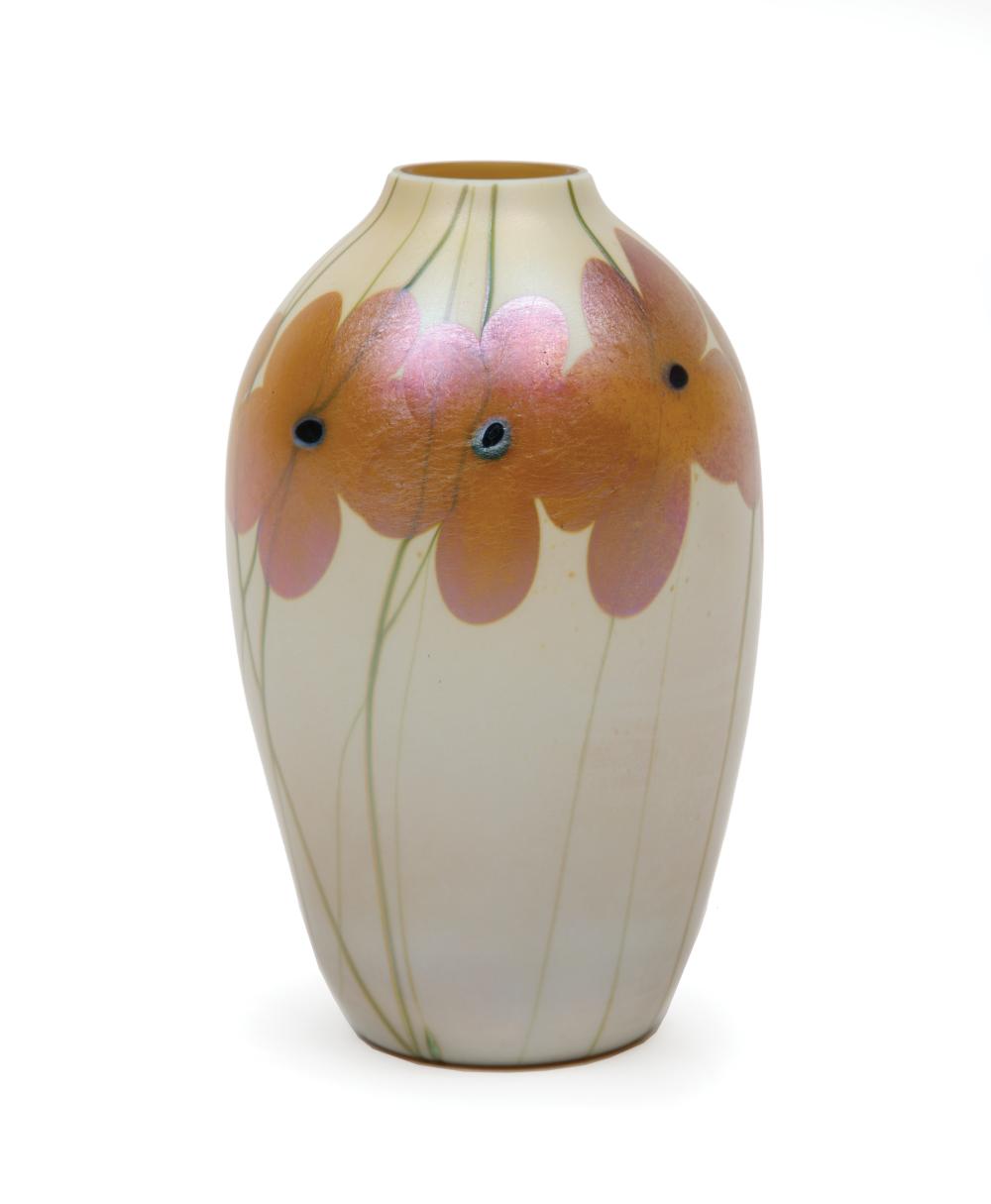 QUEZAL IRIDESCENT GLASS