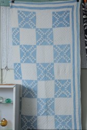 QUILT. Blue and white in Oddfe