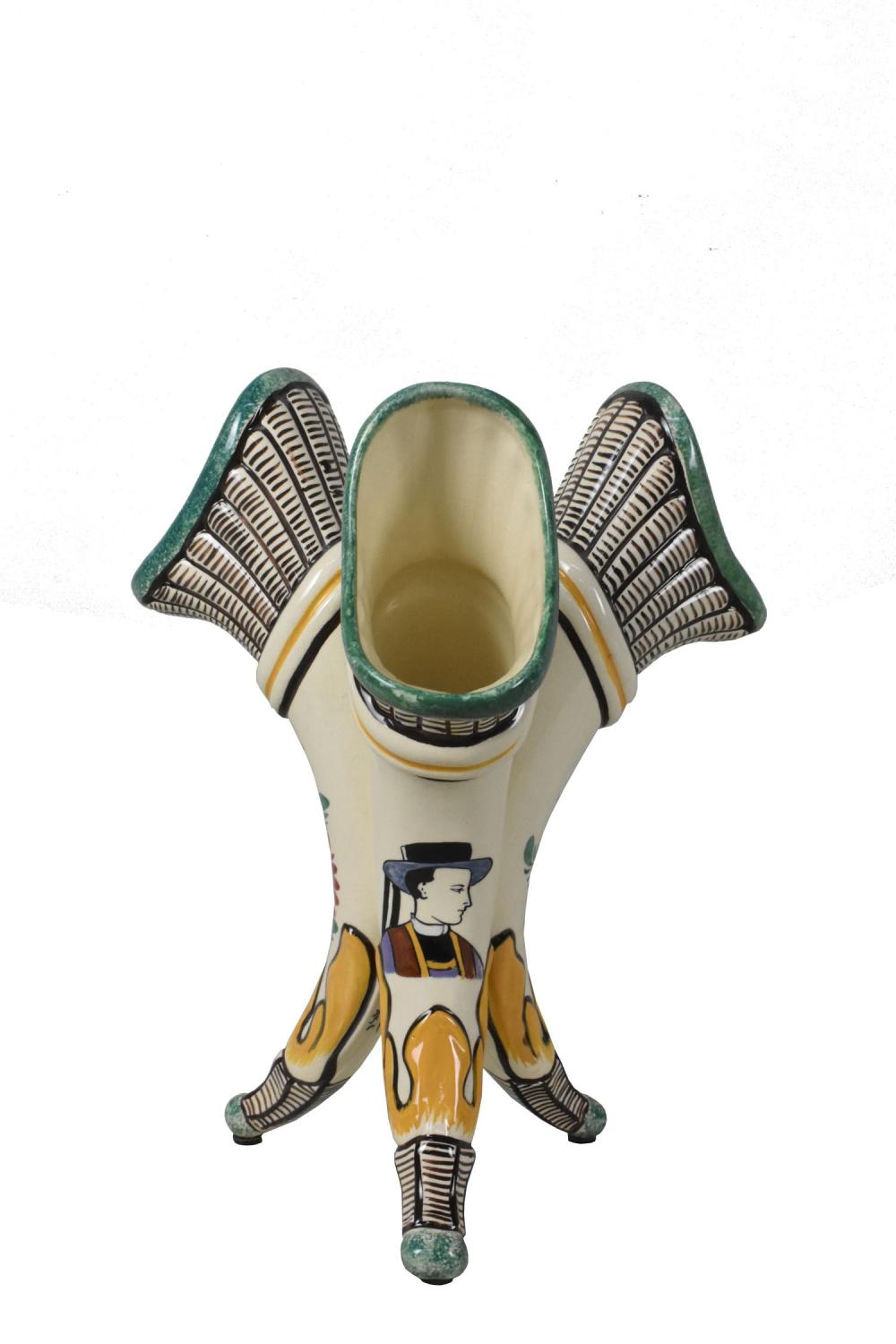 QUIMPER FAIENCE TRI-CORNE
