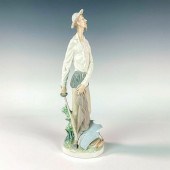QUIXOTE STANDING UP 1004854 -