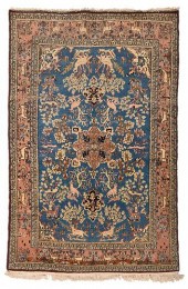 QUM RUGmid 20th century, light