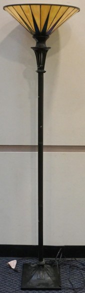 QUOIZEL 'GOTHAM' LEADED GLASS