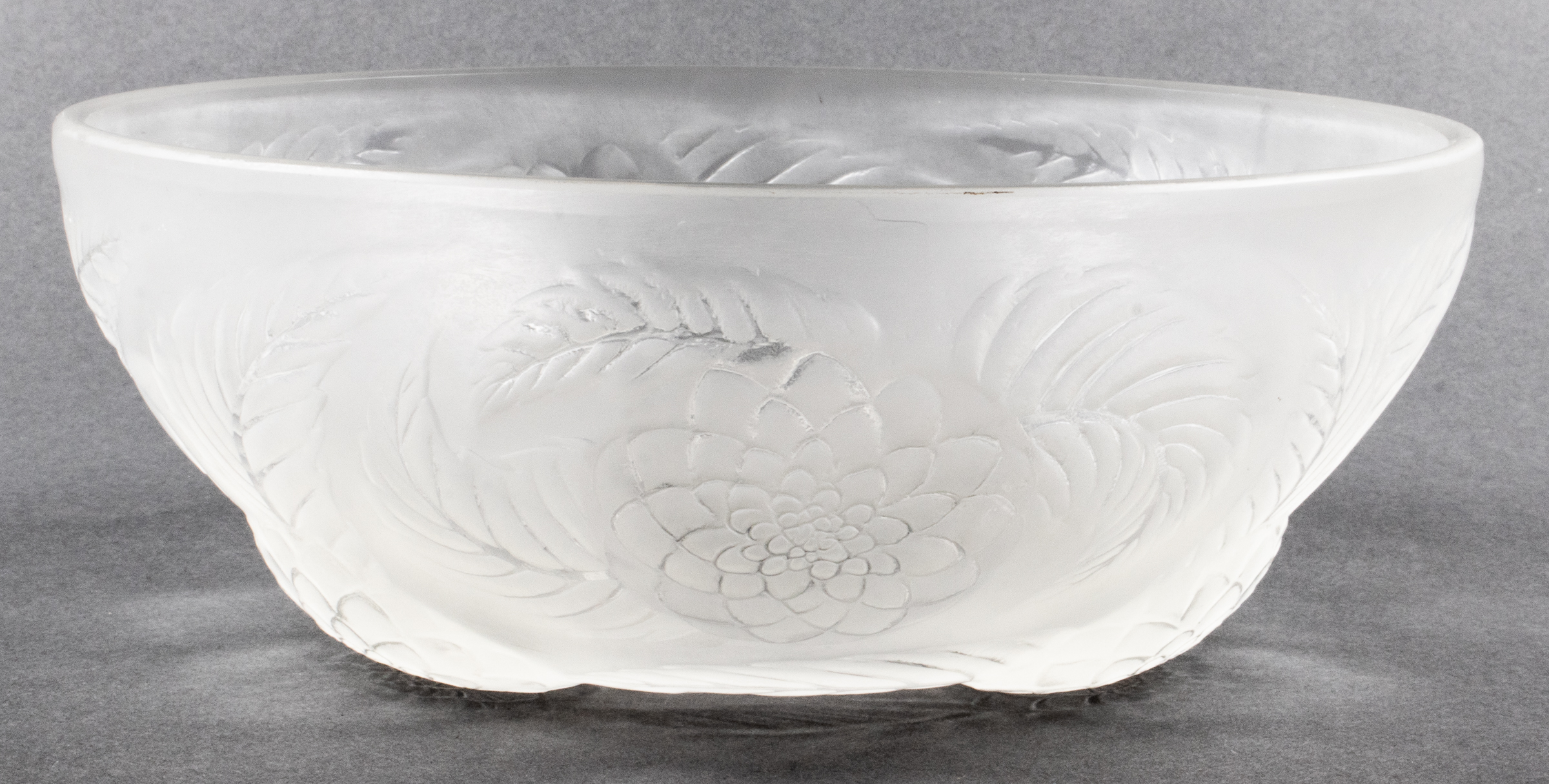 R. LALIQUE "DAHLIA" FROSTED ART