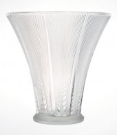 R. LALIQUE FRANCE EPIS ART GLA