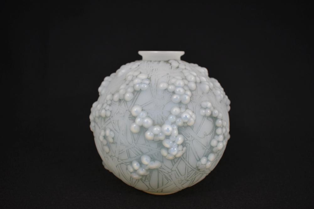 R. LALIQUE OPALESCENT DRUIDE