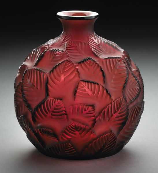 R. Lalique ''Ormeaux'' dark amber