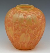R LALIQUE PERRUCHES VASE, 10"