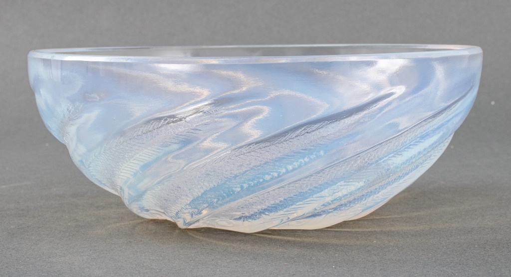 R. LALIQUE "POISSONS" OPALESCENT