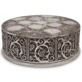 R. LALIQUE "ROGER" LIDDED GLAS