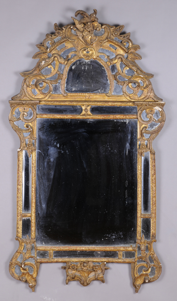 RÃƒâ€°GENCE CARVED GILTWOOD
