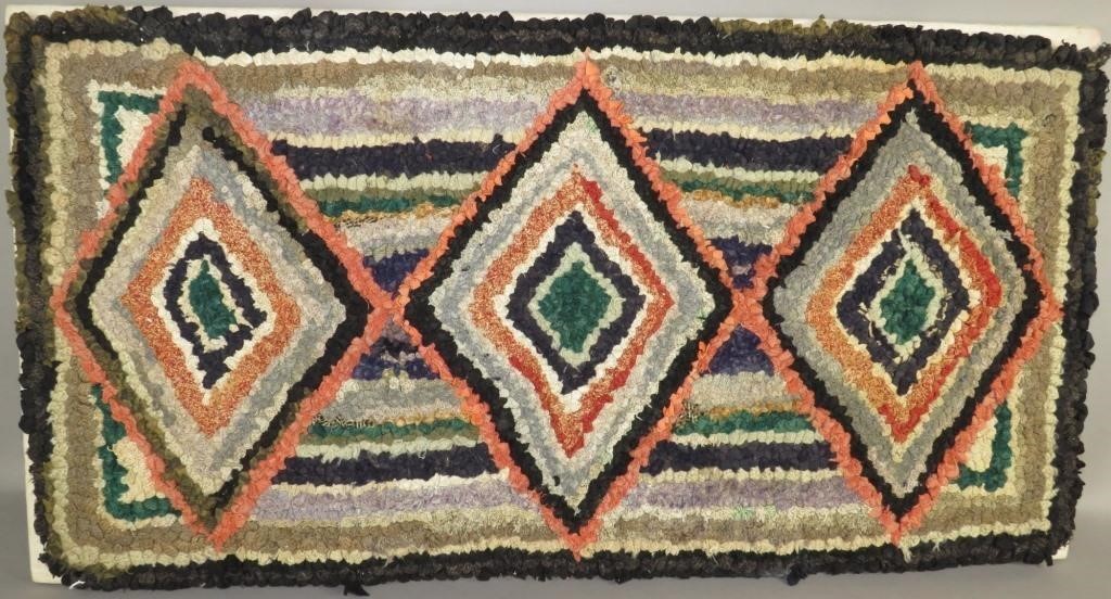 RAG WOOL HOOKED GEOMETRICAL