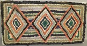 RAG WOOL HOOKED GEOMETRICAL "T