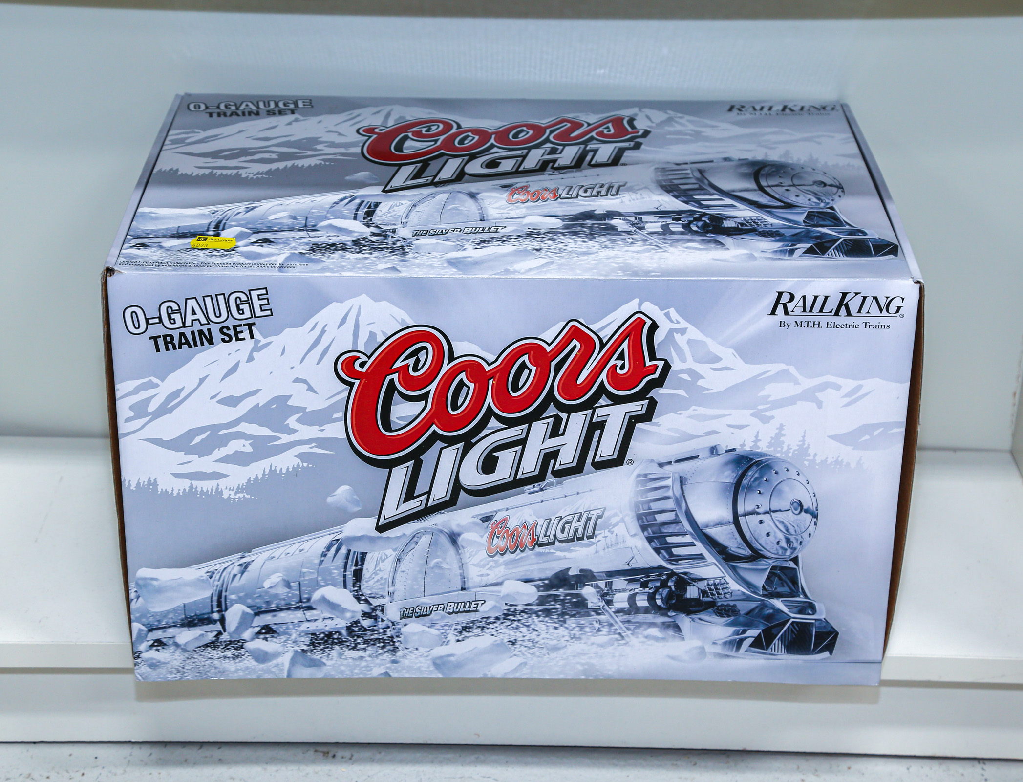 RAIL KING COORS LIGHT "O" GAUGE