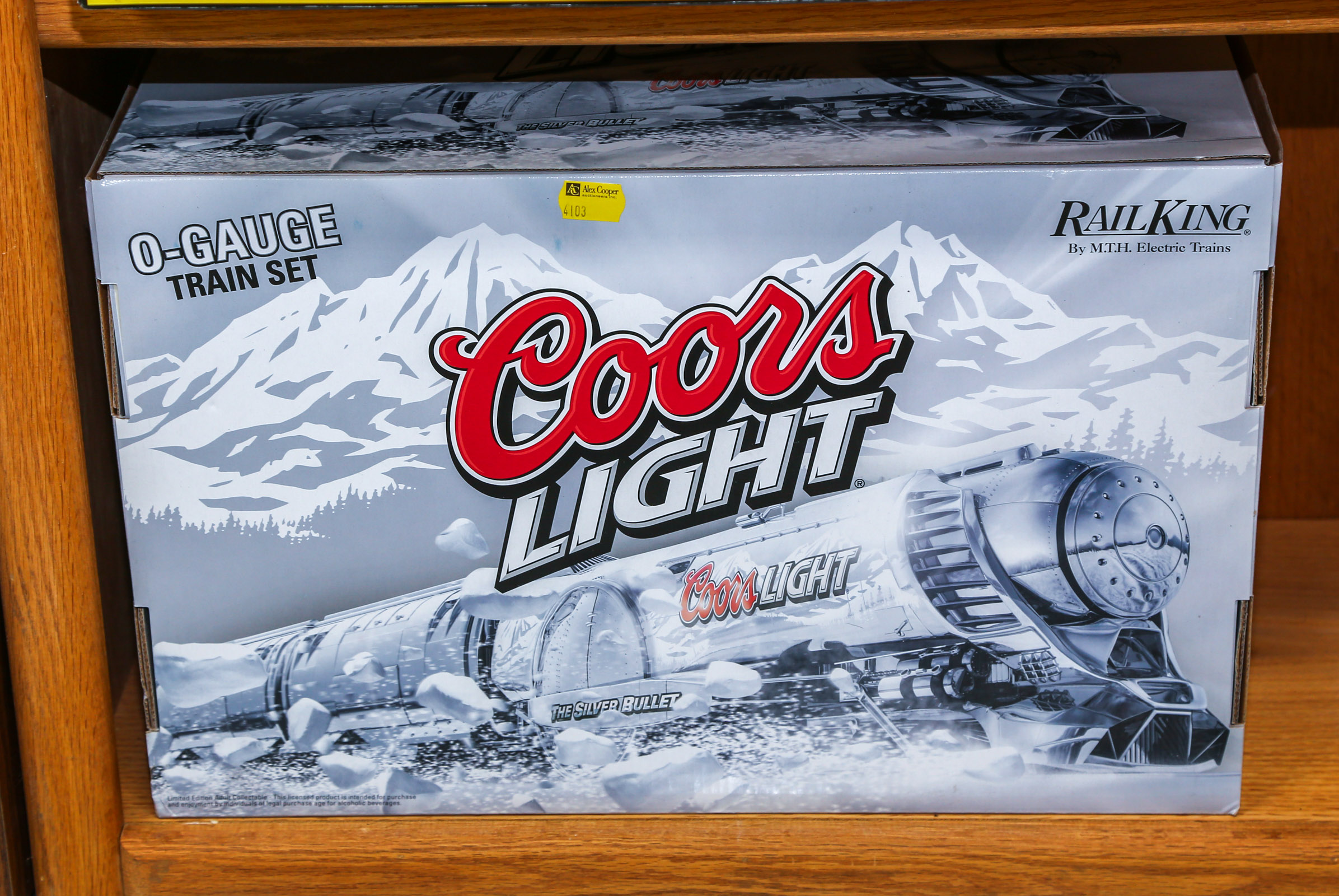 RAIL KING COORS LIGHT "O" GAUGE