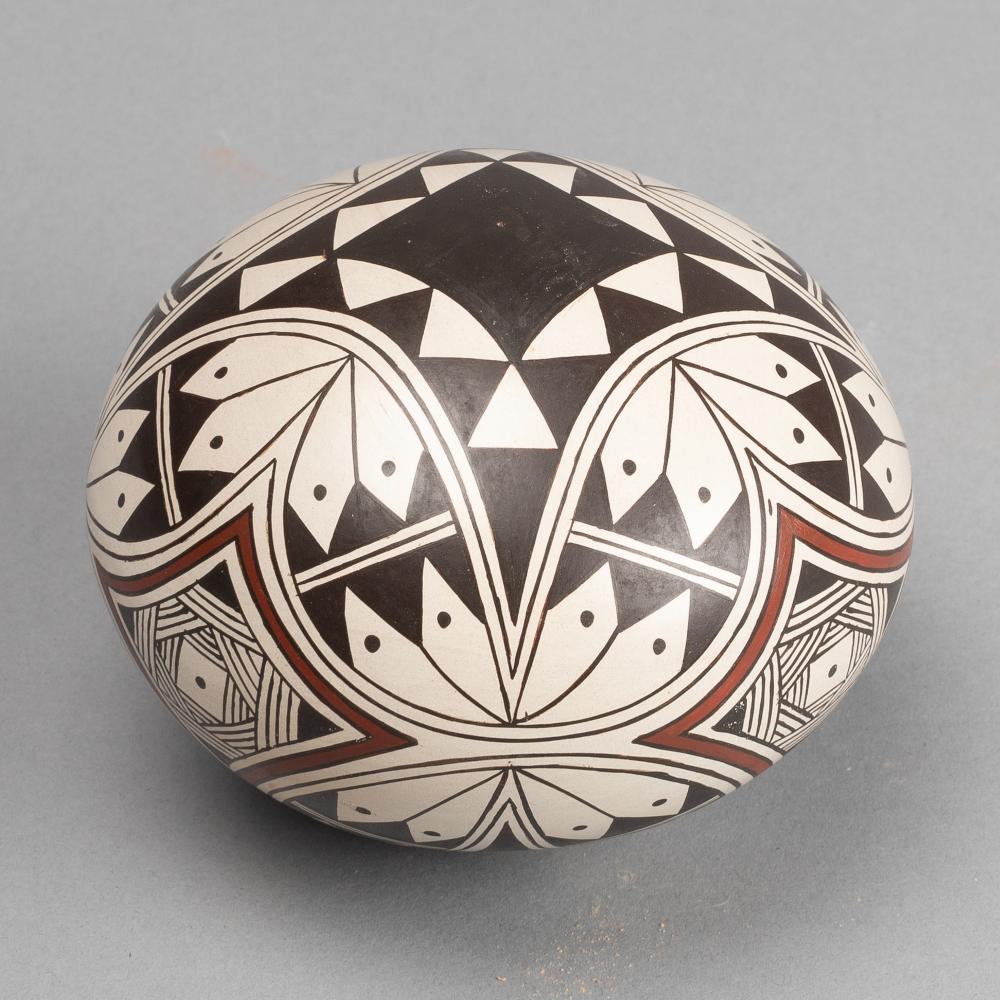 RAINY NAHA, POLYCHROME SEED