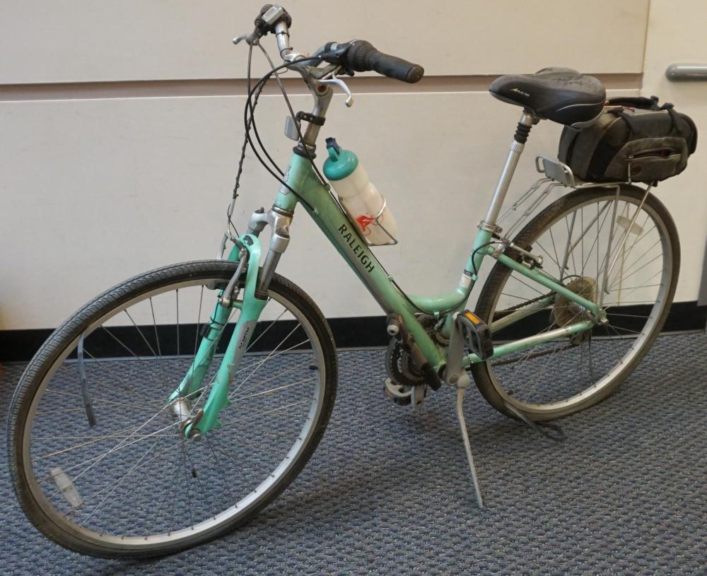 RALEIGH LADIES' 10-SPEED