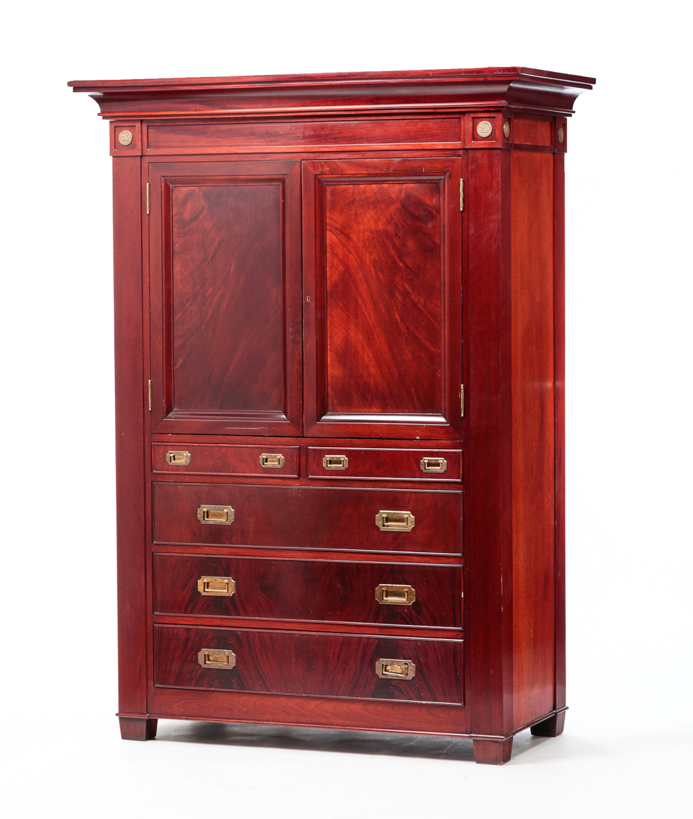 RALPH LAUREN POLO ARMOIRE. Late
