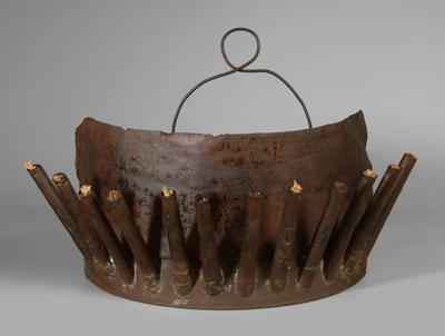 Rare 12-arm tin lighting device,