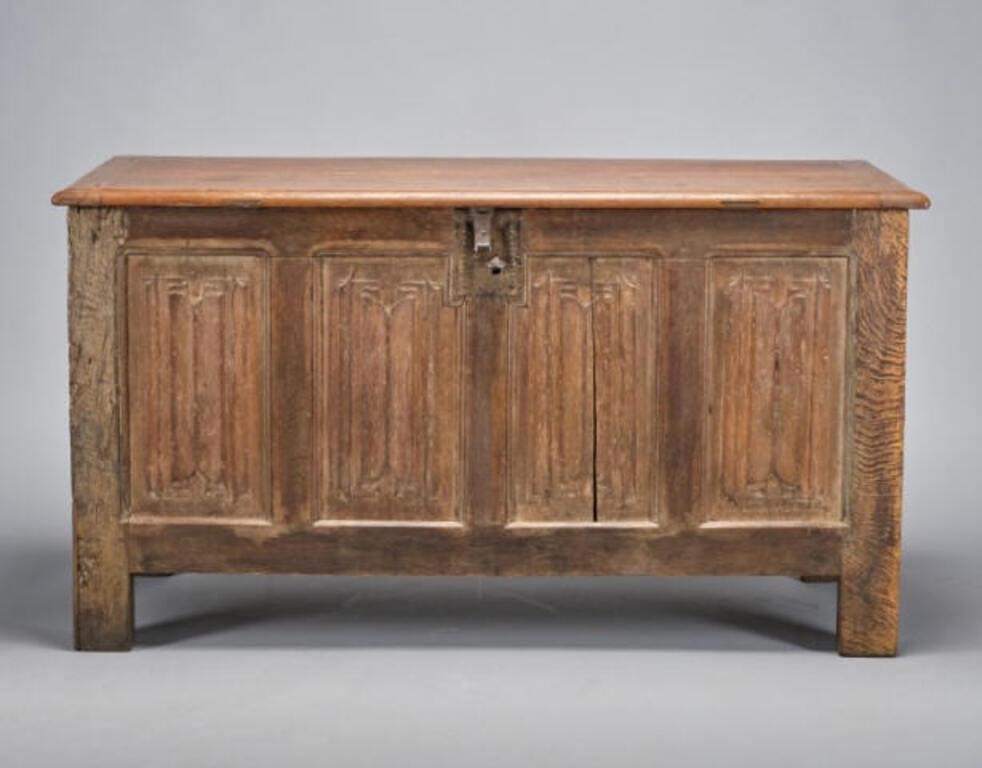 RARE 16TH C. OAK LINENFOLD CHESTA