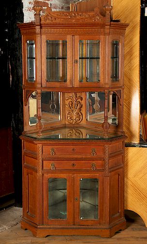 RARE AMERICAN OAK VICTORIAN