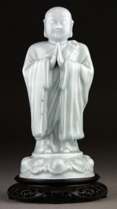 Rare Chinese Ming Longquan Por