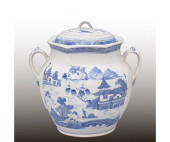 RARE CHINESE PORCELAIN LEECH J