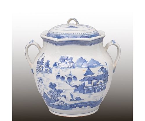 RARE CHINESE PORCELAIN LEECH