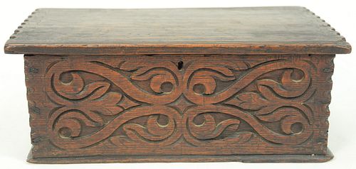 RARE DIMINUTIVE OAK BOX WITH HINGED