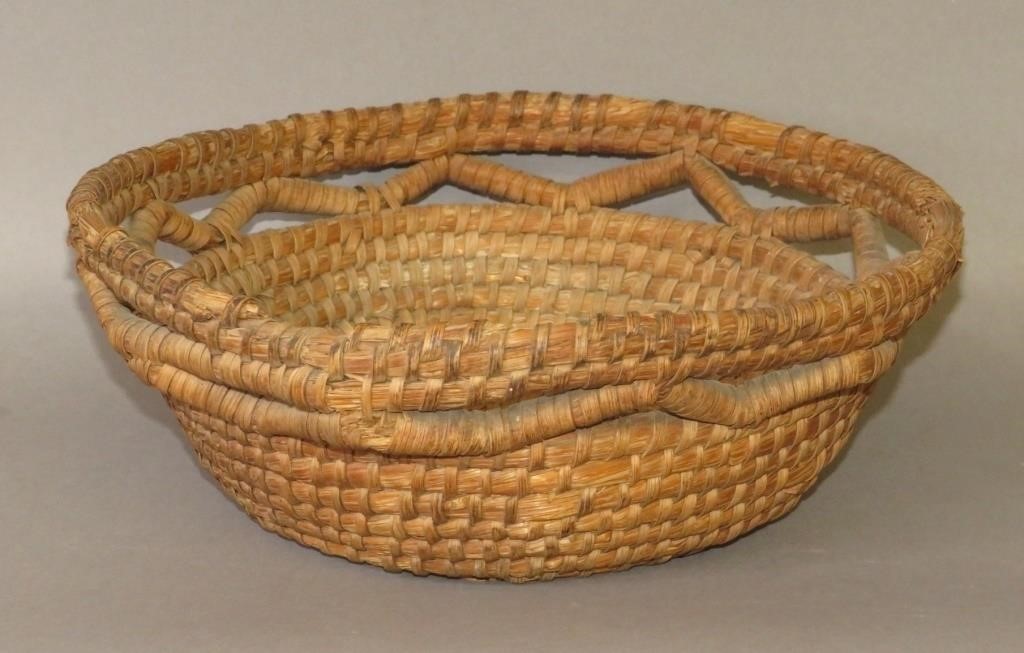 RARE FORM RYE STRAW TABLE BASKET