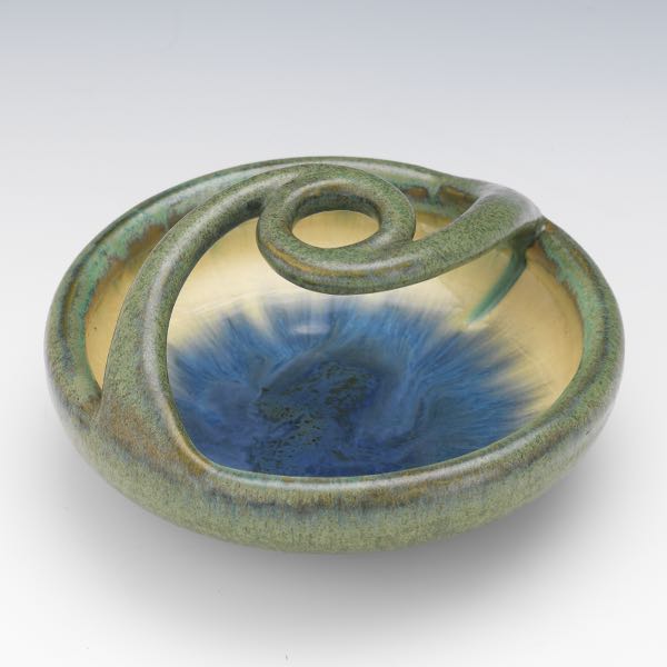 RARE FULPER BOWL  4½" x 8" A rare