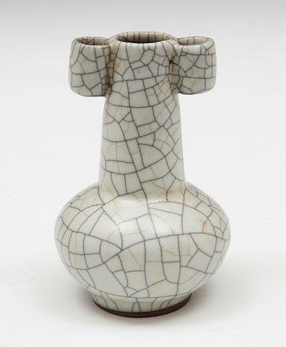RARE GE WARE ARROW VASE, SOUTHERN