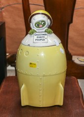 RARE METLOX POTTERY MARTIAN CO