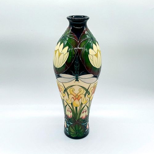 RARE MOORCROFT POTTERY VASE,
