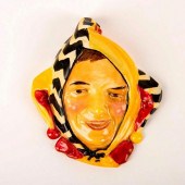 RARE ROYAL DOULTON SMALL WALL