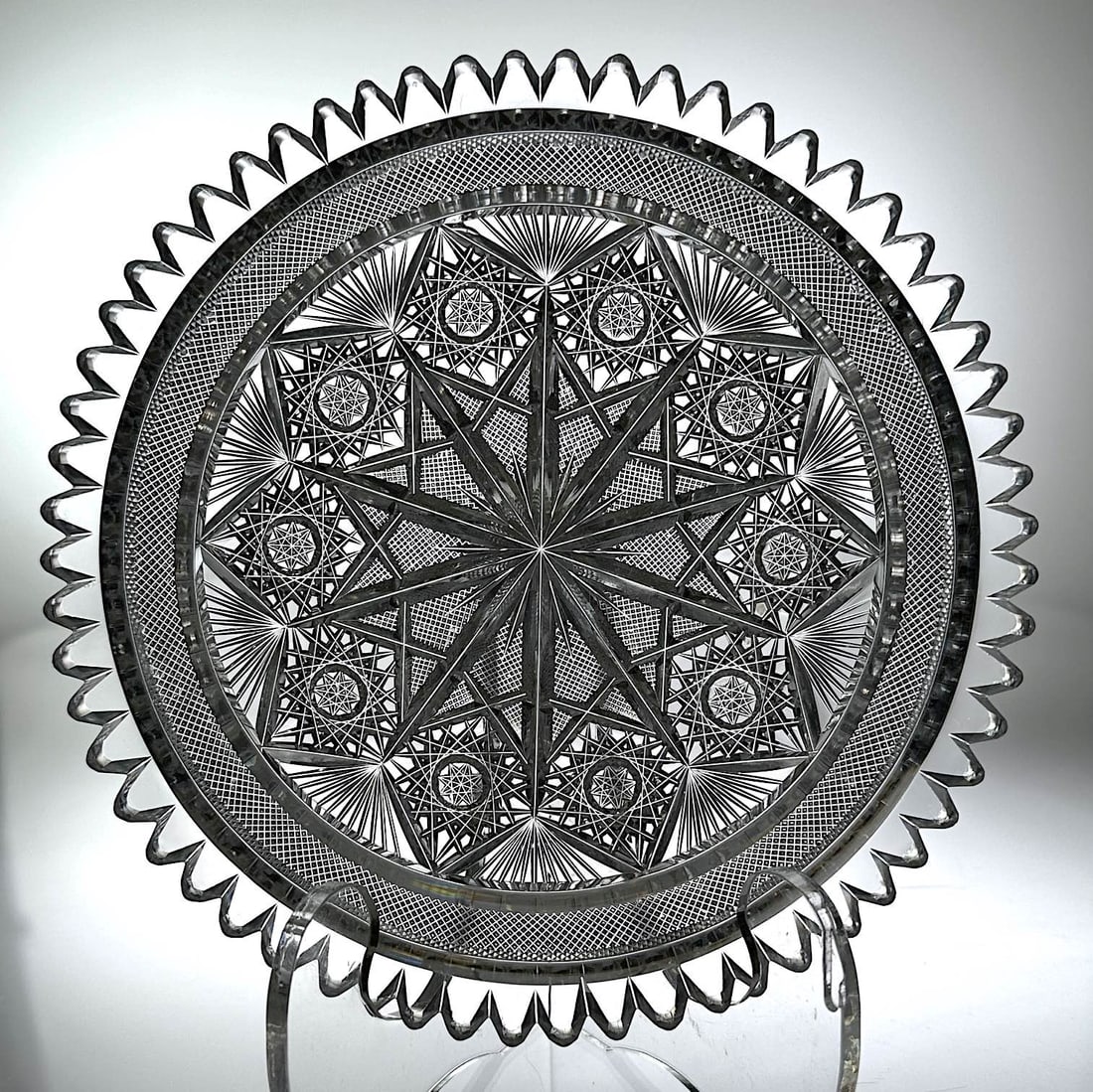 RARE TUTHILL WHEEL CUT GLASS 7"