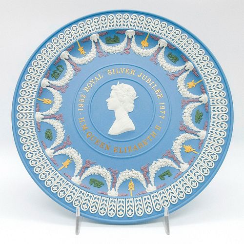 RARE WEDGWOOD PLATE, QUEEN