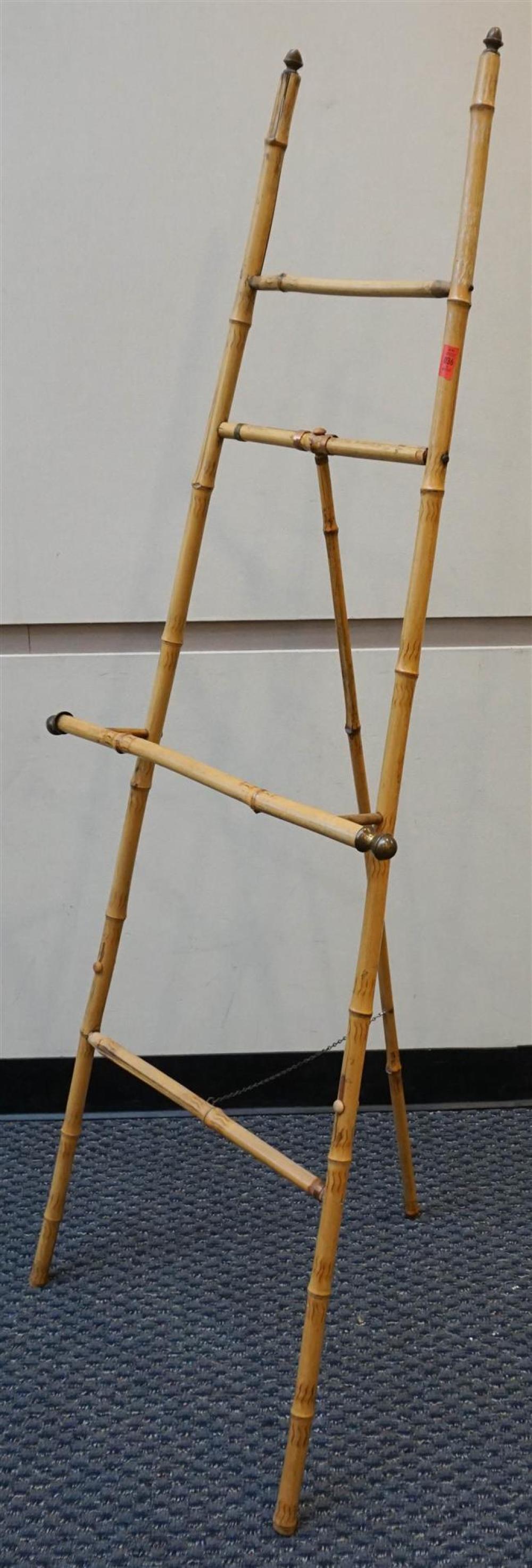 RATTAN EASELRattan Easel