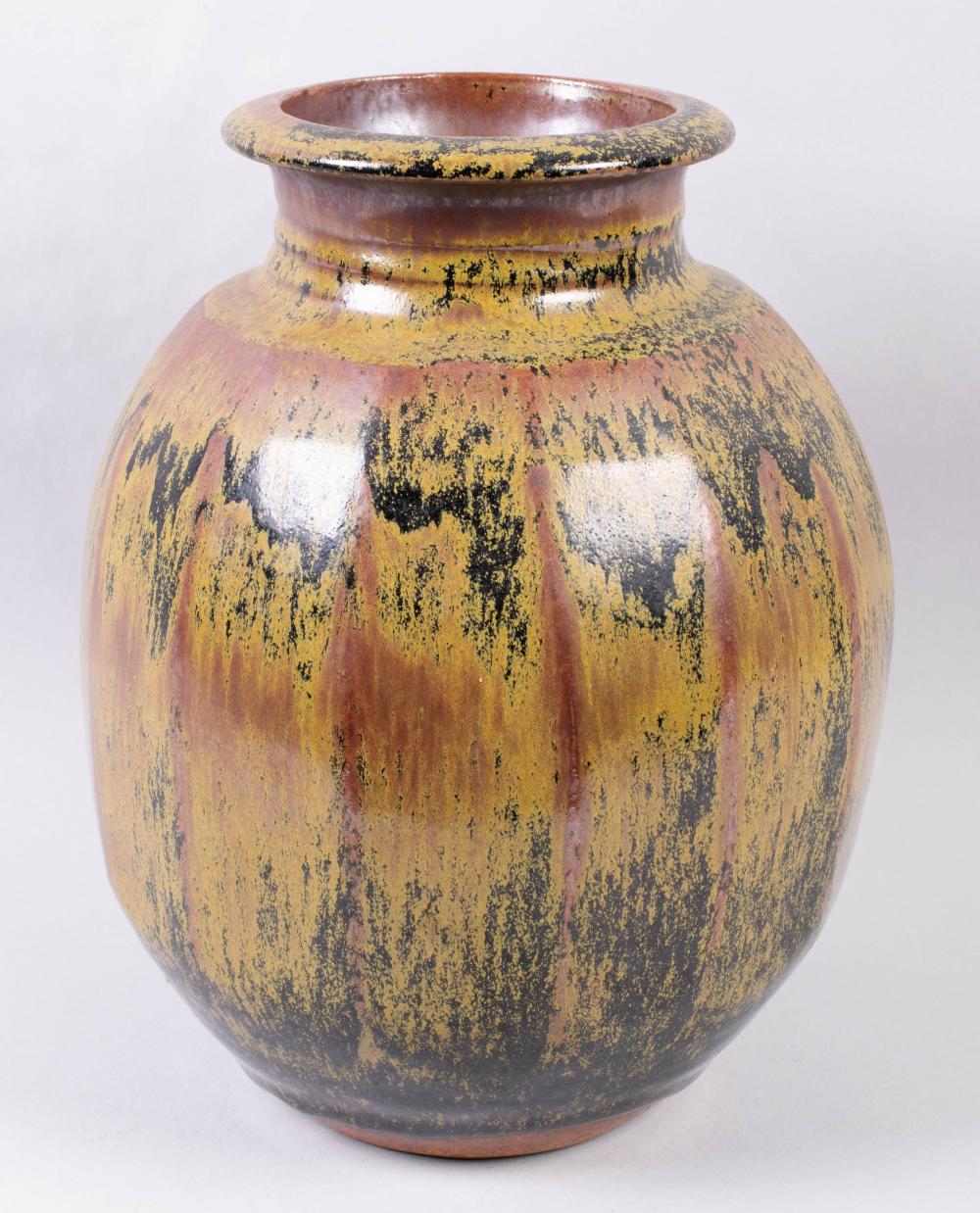 RAY FINCH FOR WINCHCOMBE POTTERY