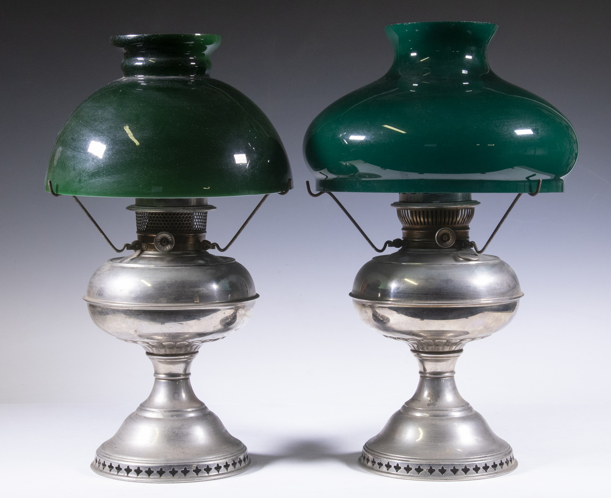 RAYO LAMPS WITH CASED GLASS