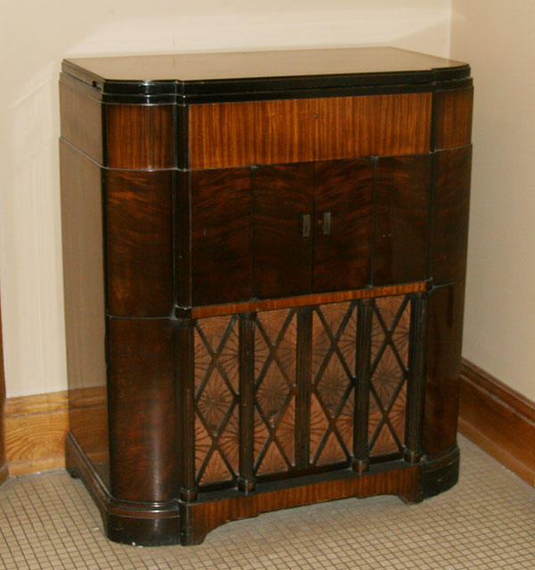 RCA Victor 1935 Model D22-1 Art