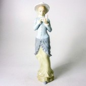 READING 1005000 - LLADRO PORCE