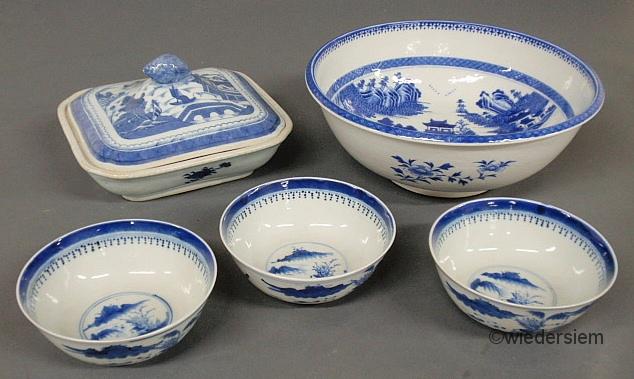 Rectangular Canton porcelain