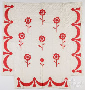 RED AND WHITE PIECED BEDSPREAD