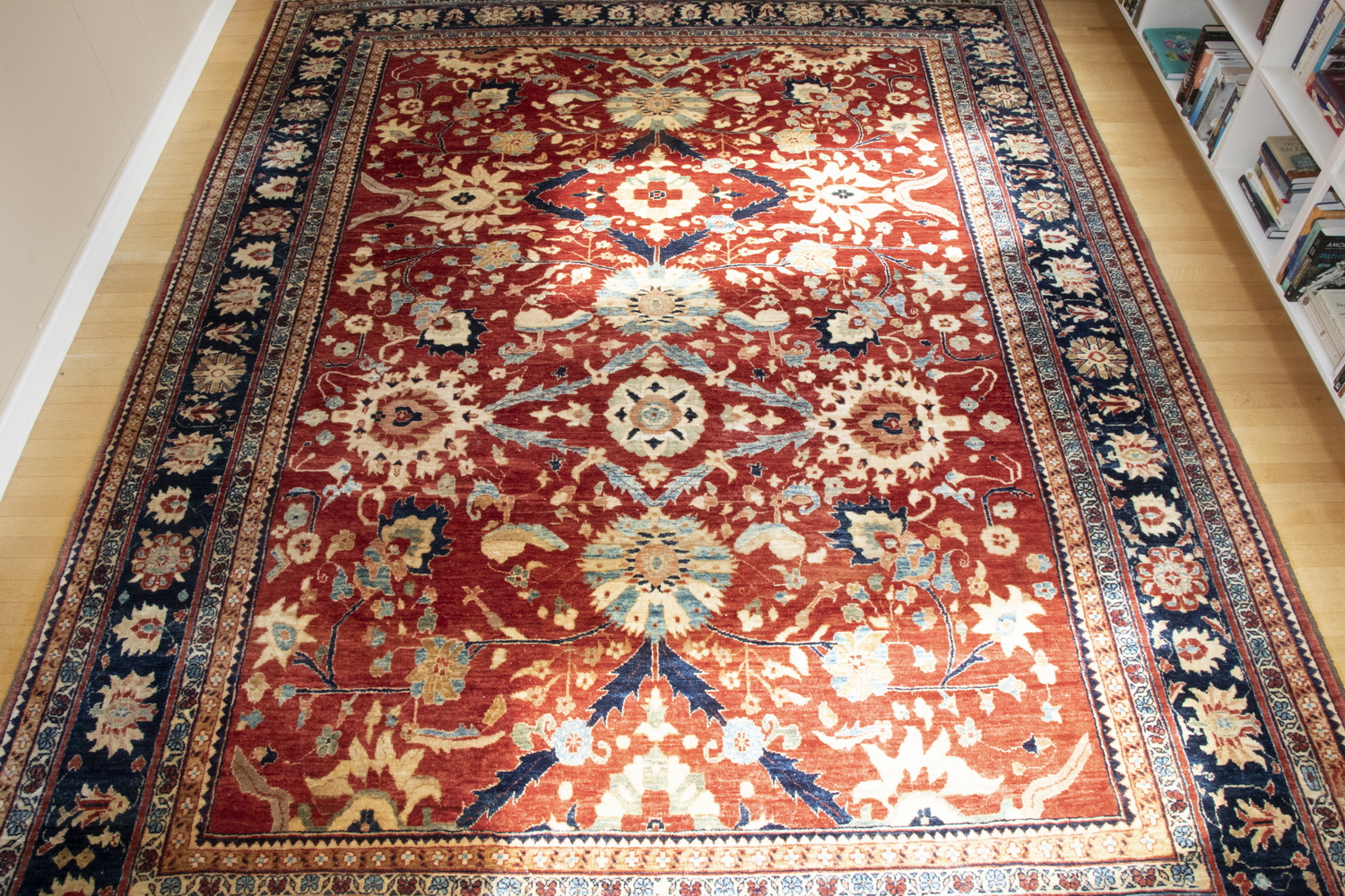 RED CARPET WITH MEDALLION DESIGN