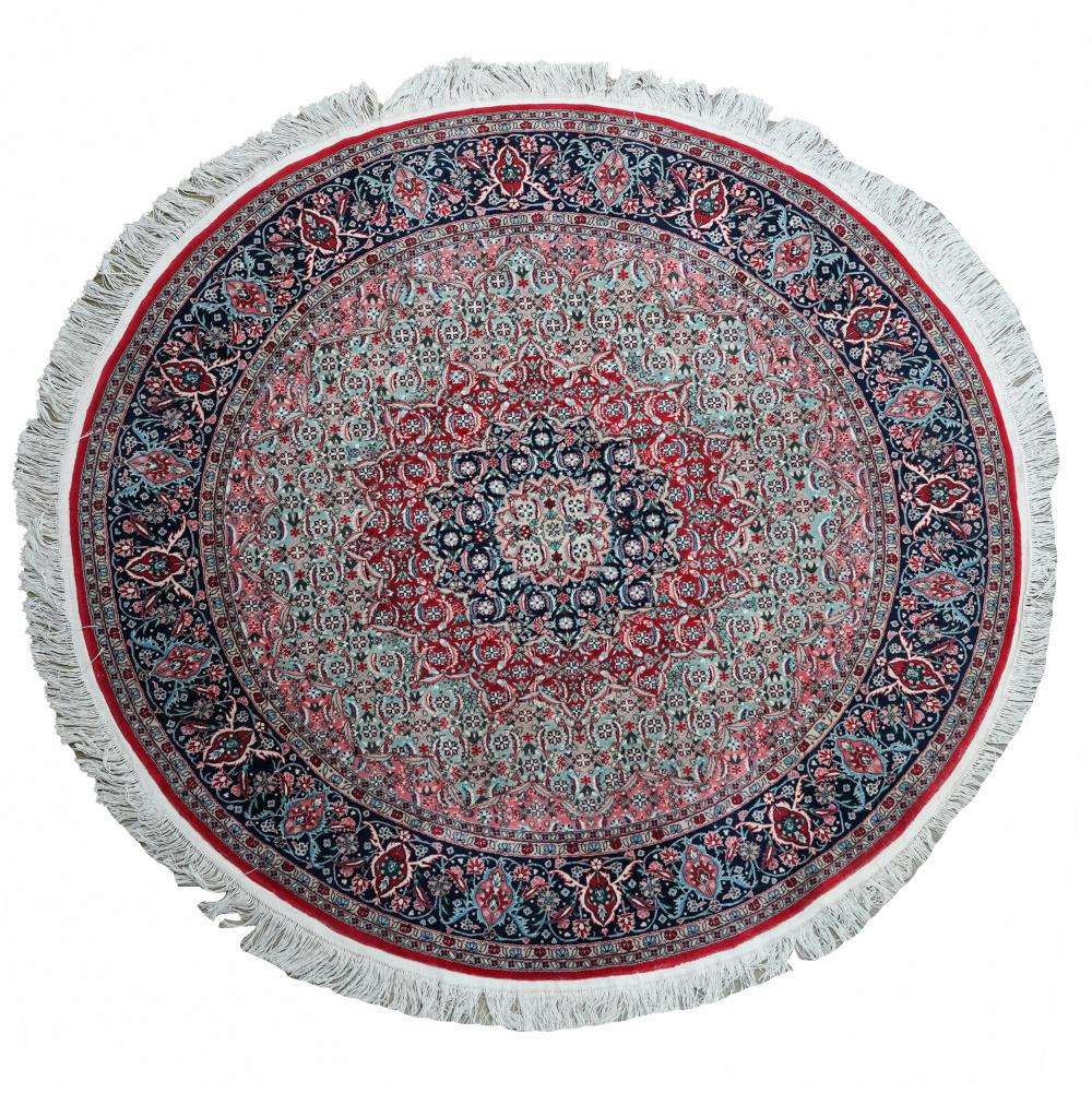RED FIELD ROUND PERSIAN